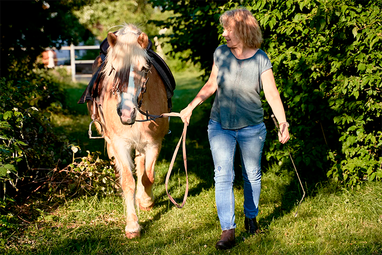 Tierheilpraktikerin Eva Tauer, Westallgäu mit Stormy